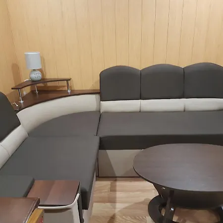 Apartment Uiytnaya Kvartira Uspenska 54 *