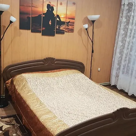 Uiytnaya Kvartira Uspenska 54 *